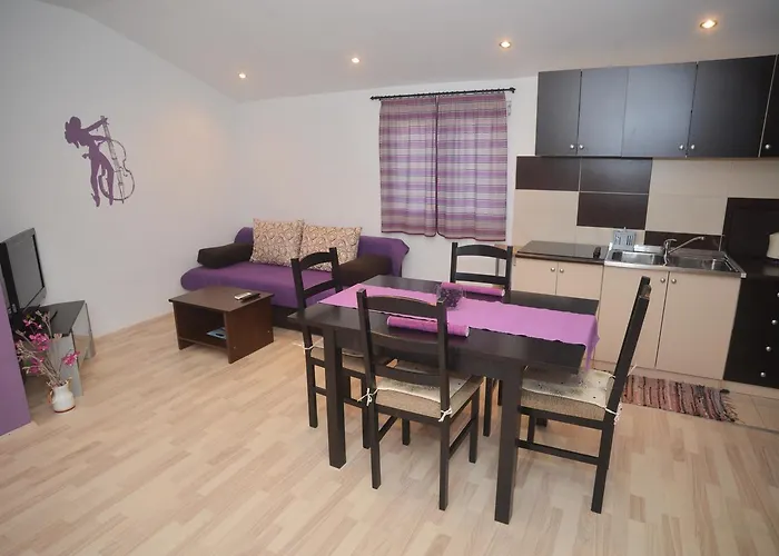 Baric Biograd Na Moru